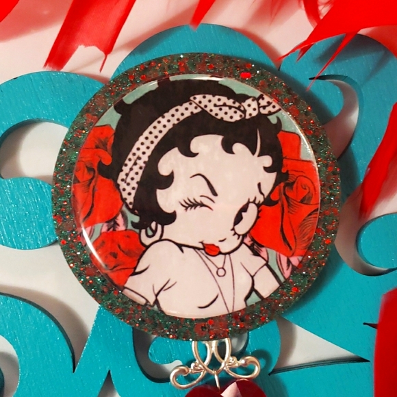 Betty Boop Phone Grippy - Picture 2 of 2